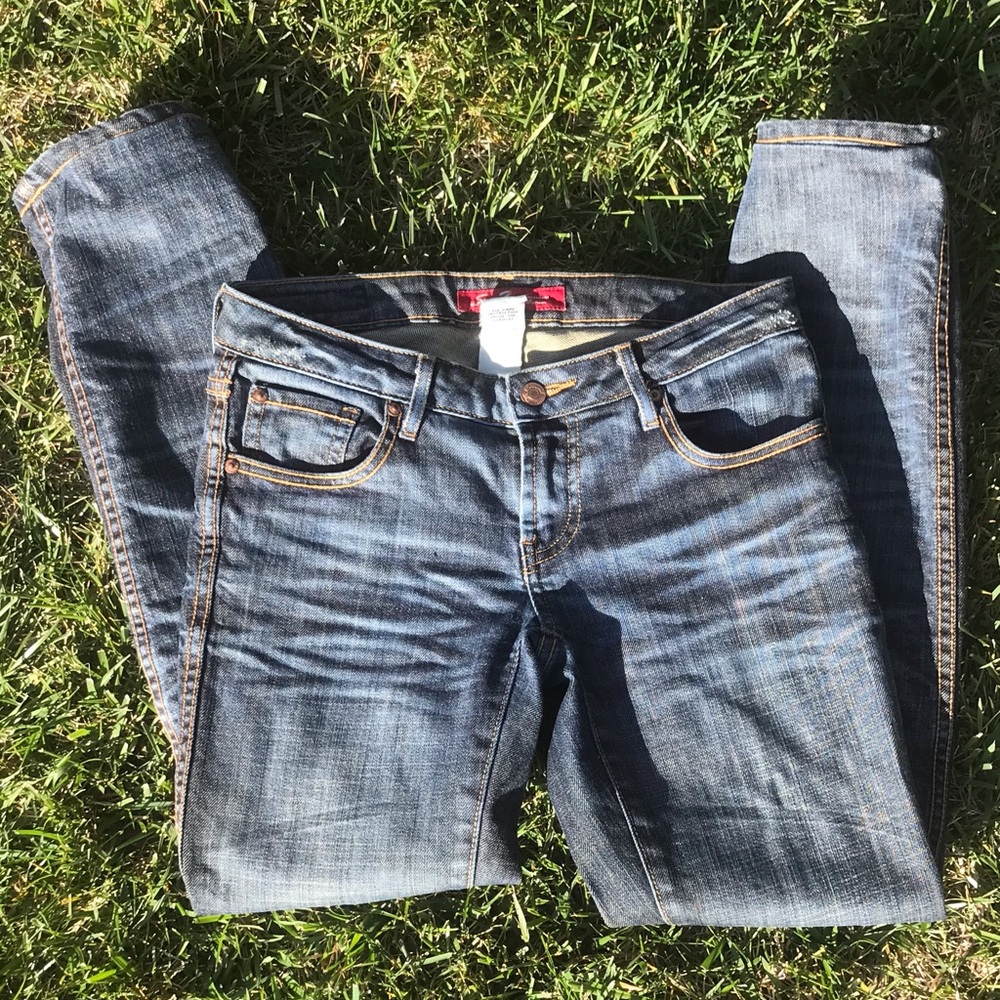 Y2K 2000s jeans